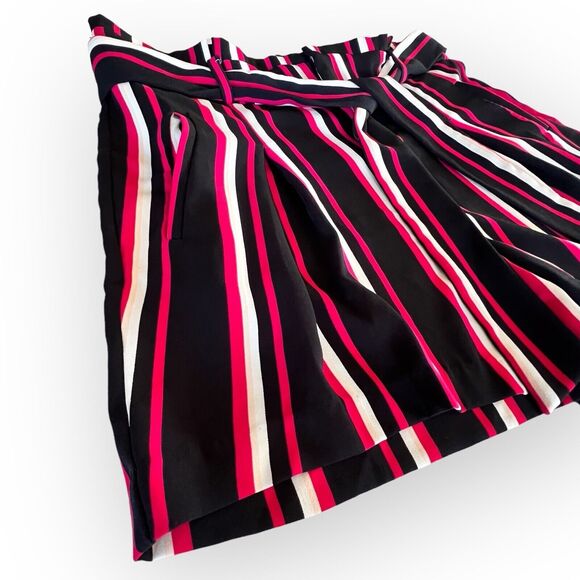 Torrid Hot Shorts Black Pink White Striped Plus Size Paper Bag Waist Size 20 - Picture 4 of 14